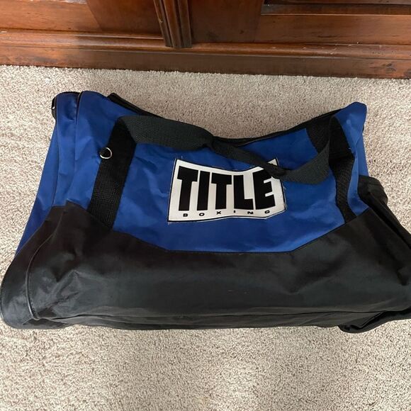 Title Boxing duffel bag - Picture 2 of 8